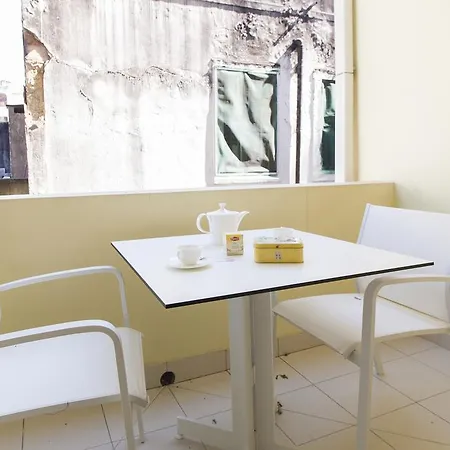 Apartment Joivy Stunning 3br Apt With Balcony, Nearby Saldanha Subway & Ist