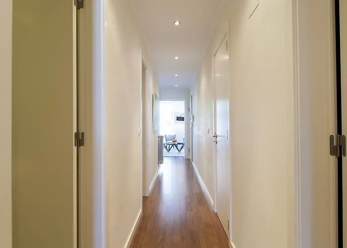 Apartment Joivy Stunning 3br Apt With Balcony, Nearby Saldanha Subway & Ist